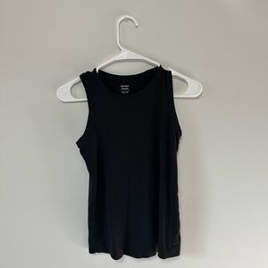 Old Navy - Classic
Size: XS
Color: Black